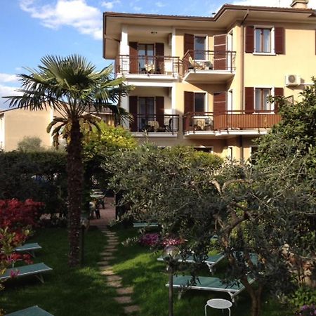 Hotel Erika Malcesine Bagian luar foto