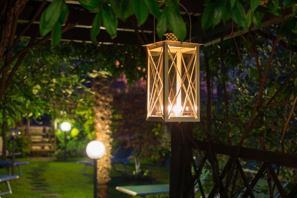 Hotel Erika Malcesine Bagian luar foto